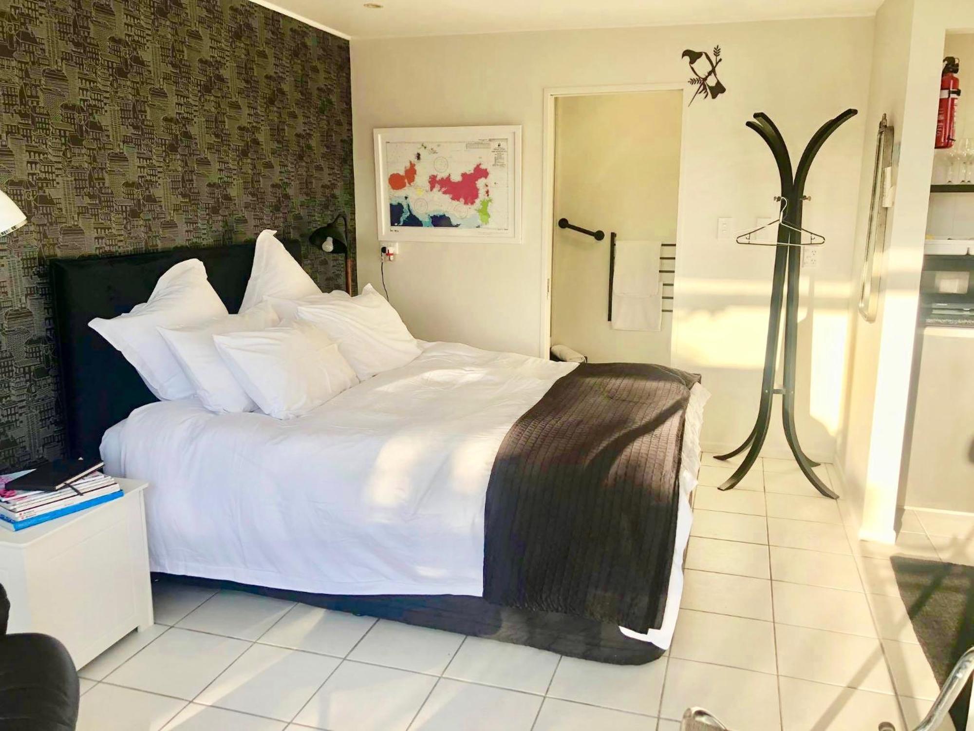 Le Chalet Waiheke Apartments Ostend Zimmer foto