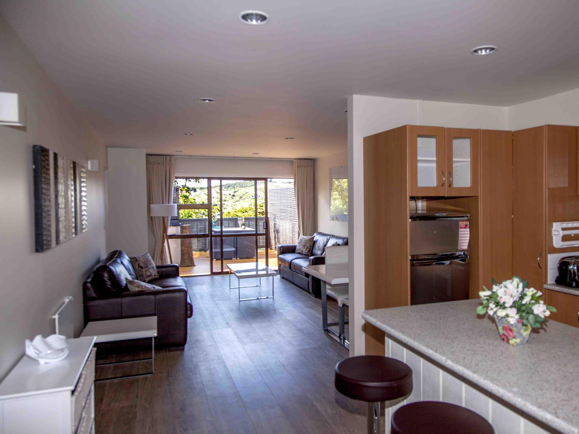 Le Chalet Waiheke Apartments Ostend Exterior foto